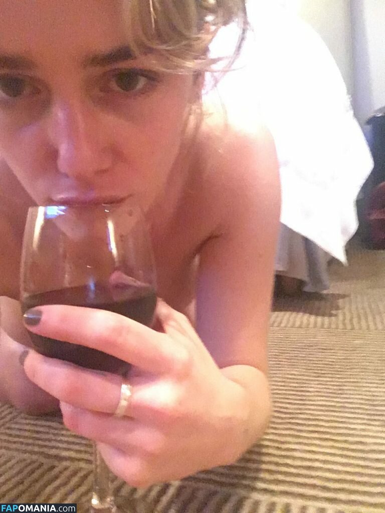 Addison Timlin Naakt Gelekte foto #24