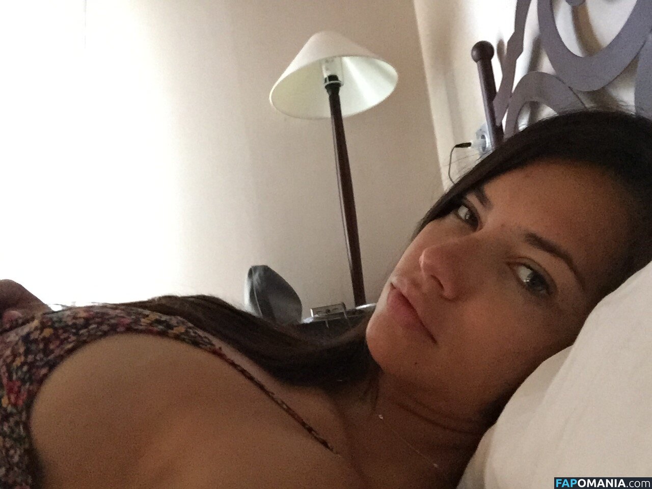 Adriana Lima Naakt Gelekte foto #3
