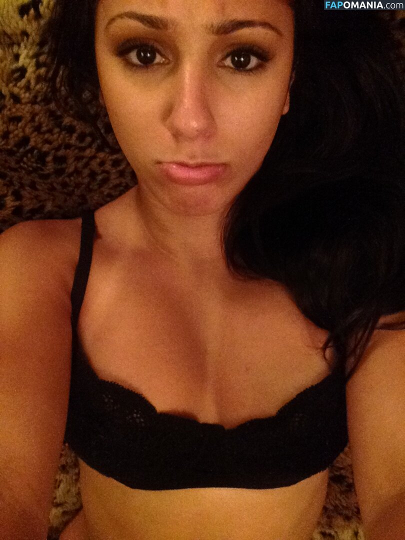 Alex Lowery Naakt Gelekte foto #21