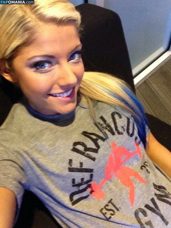 Alexa Bliss Naakt Gelekte foto #2