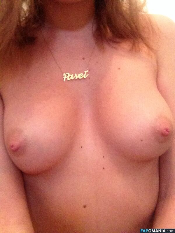 Alexandra Stan Naakt Gelekte foto #1