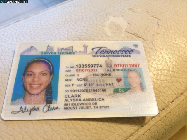 Alysha Clark Naakt Gelekte foto #38