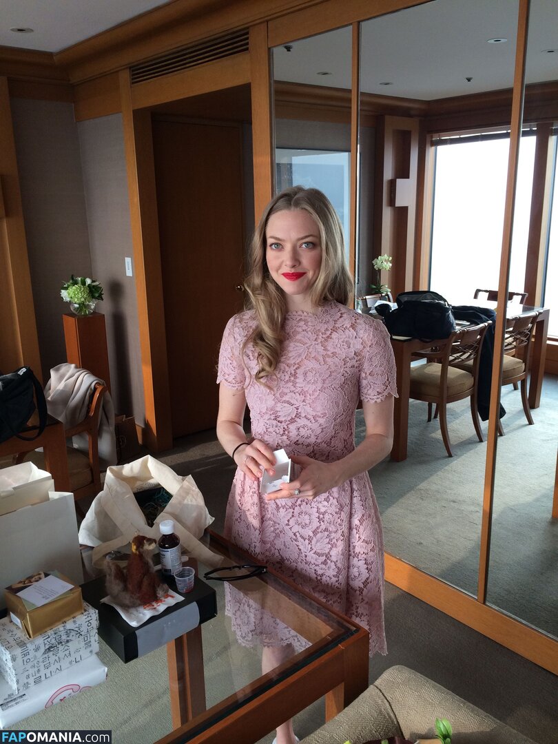 Amanda Seyfried Naakt Gelekte foto #32