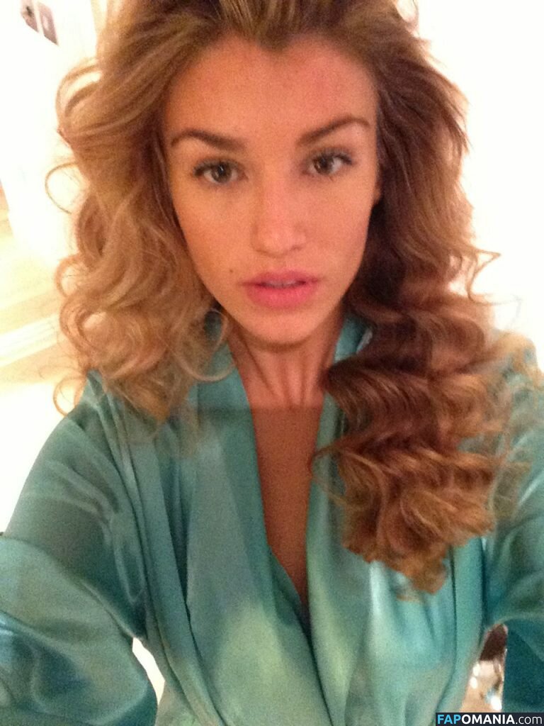 Amy Willerton Naakt Gelekte foto #50