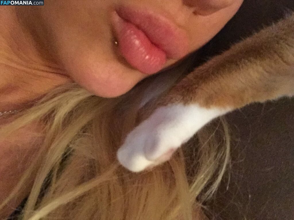 Angelina Love Naakt Gelekte foto #60