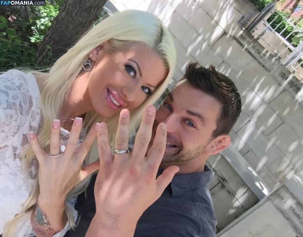 Angelina Love Naakt Gelekte foto #61