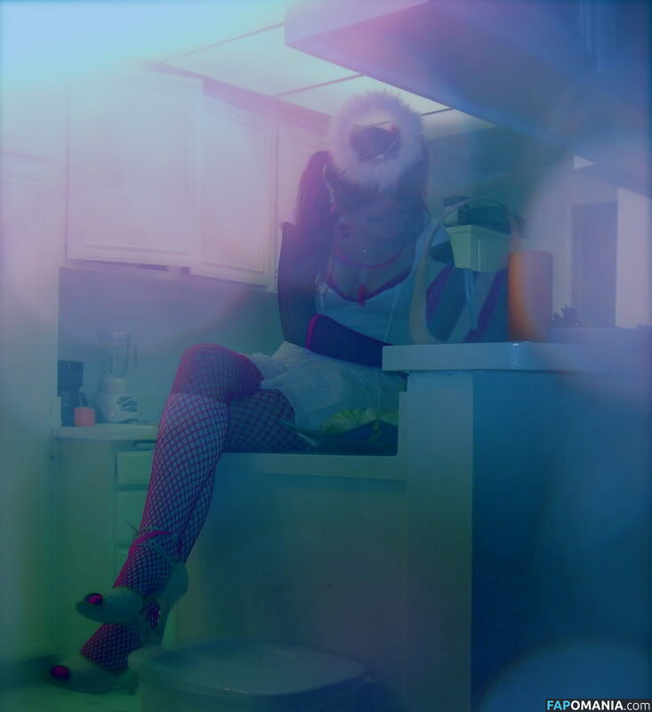 Anna Kendrick Naakt Gelekte foto #31