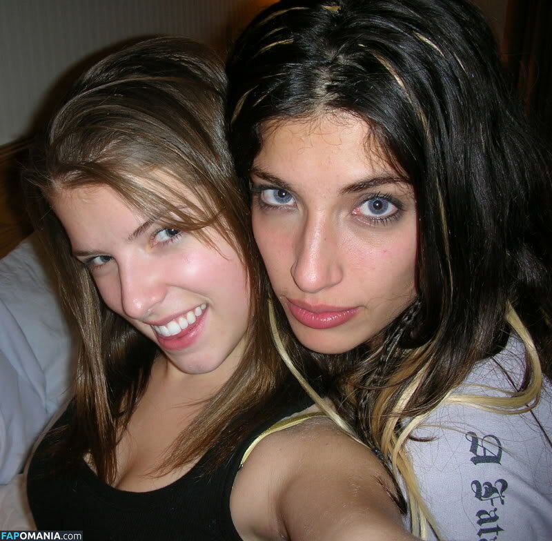 Anna Kendrick Naakt Gelekte foto #44