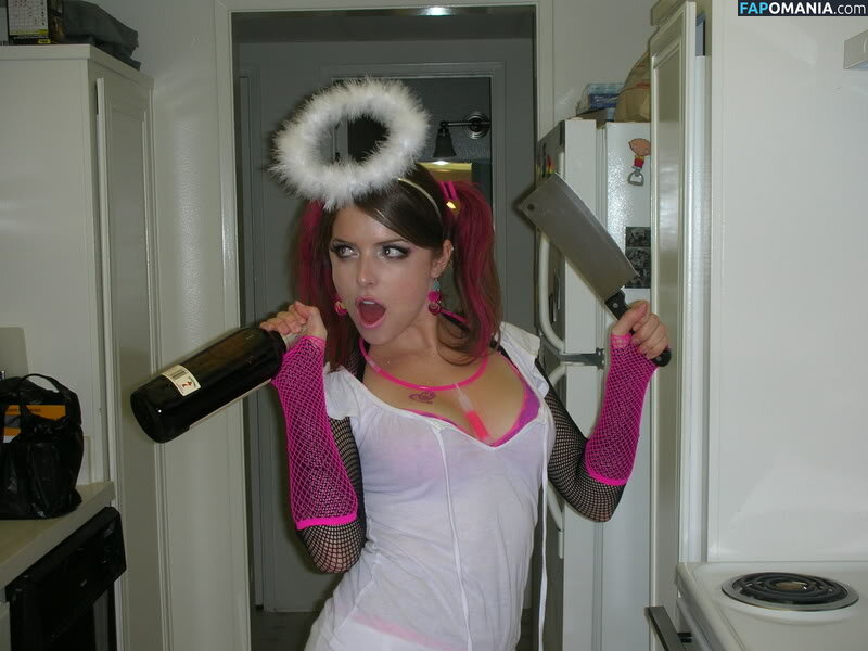 Anna Kendrick Naakt Gelekte foto #62