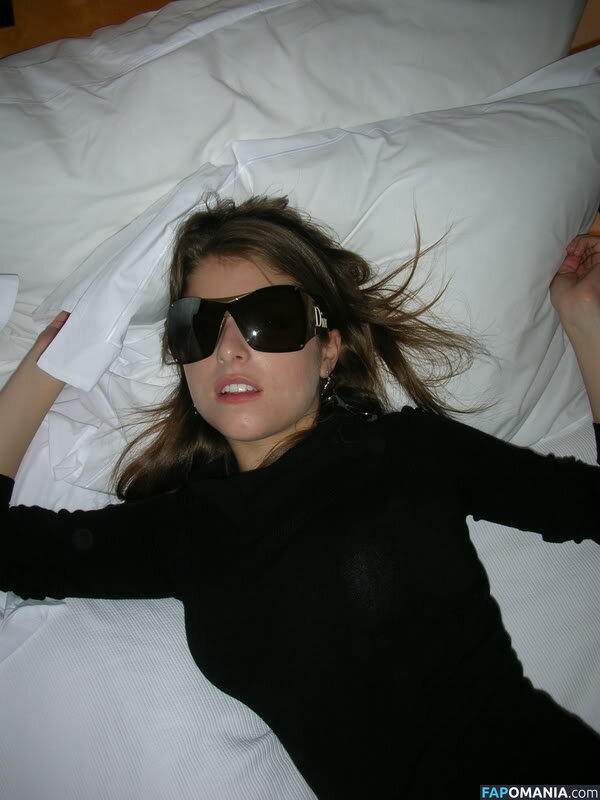 Anna Kendrick Naakt Gelekte foto #66