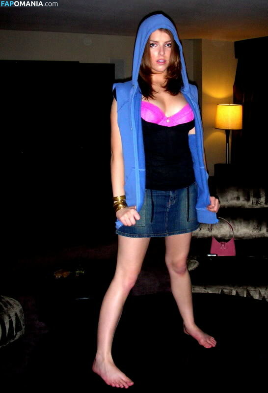Anna Kendrick Naakt Gelekte foto #79