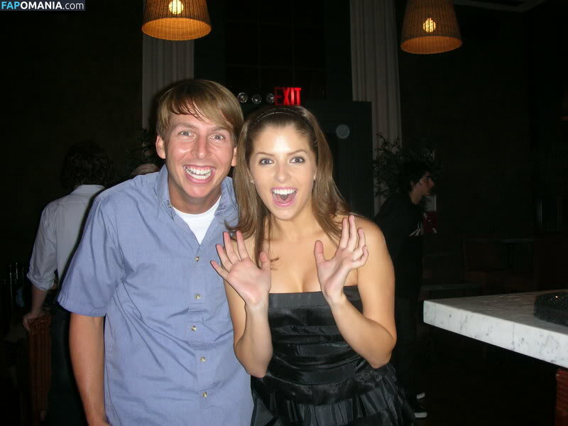 Anna Kendrick Naakt Gelekte foto #82