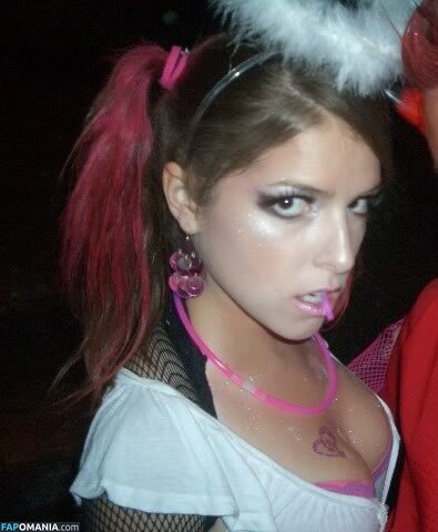 Anna Kendrick Naakt Gelekte foto #84