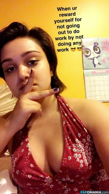 Ariela Barer Naakt Gelekte foto #3