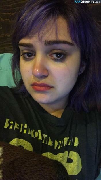 Ariela Barer Naakt Gelekte foto #11