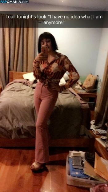 Ariela Barer Naakt Gelekte foto #16