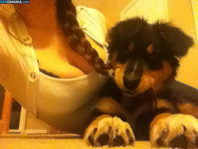 Ashleigh Coffin Naakt Gelekte foto #202