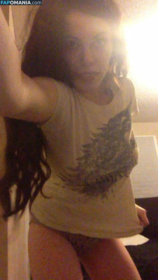 Ashleigh Coffin Naakt Gelekte foto #215