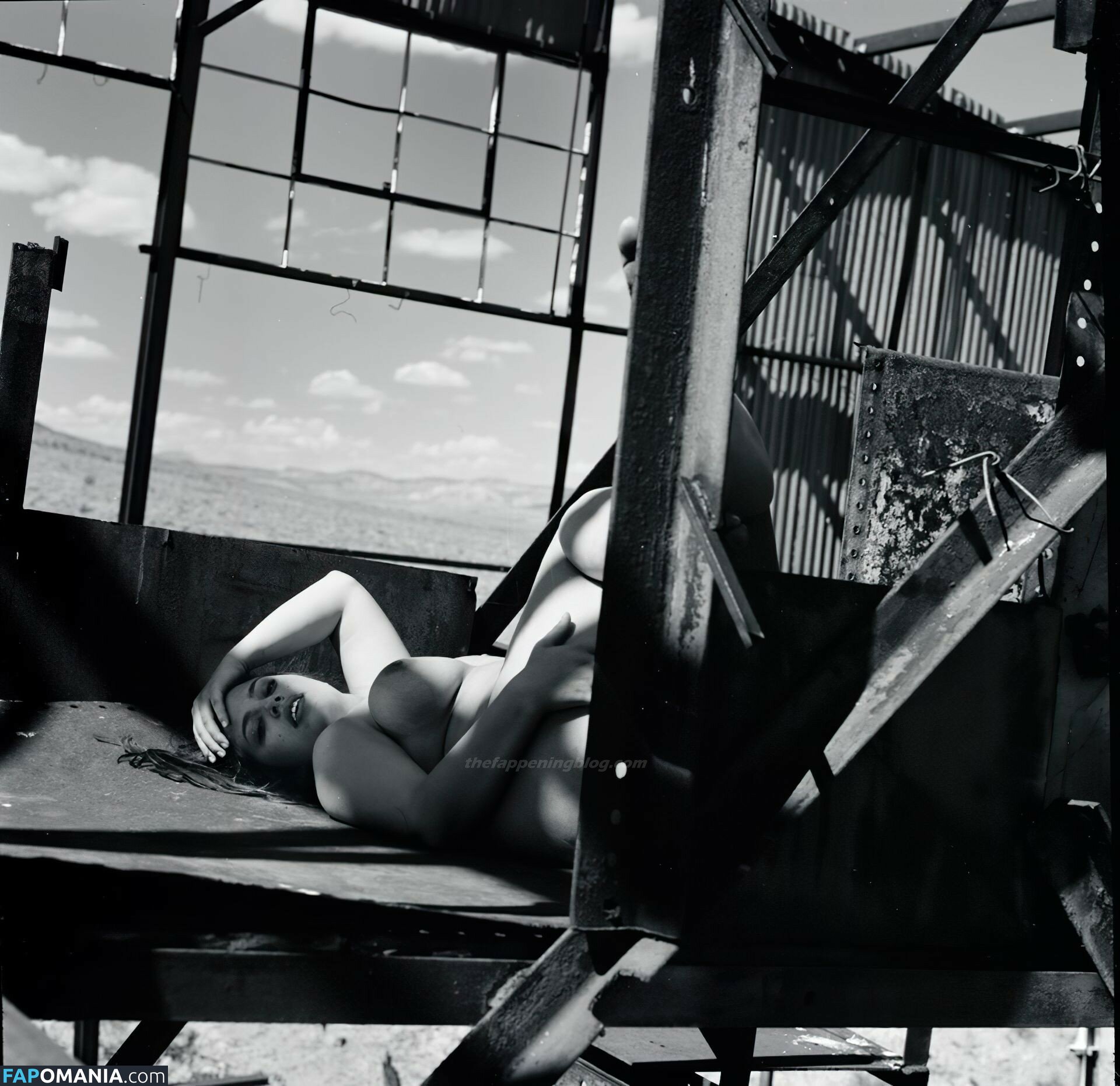 Ashley Graham Naakt Gelekte foto #18