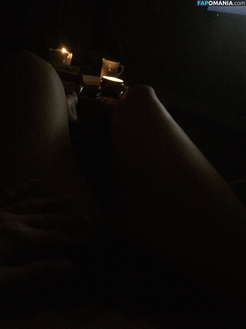 Ashley Mulheron Naakt Gelekte foto #142