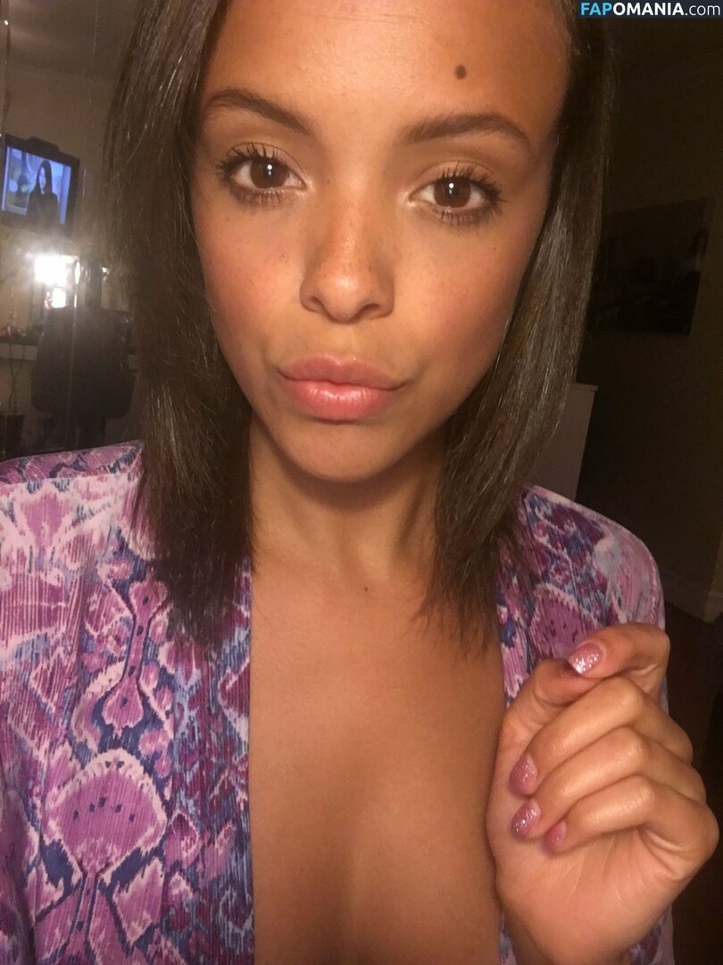 Aubrey Cleland Naakt Gelekte foto #18