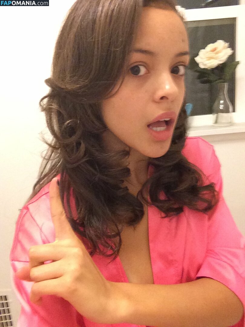 Aubrey Cleland Naakt Gelekte foto #54