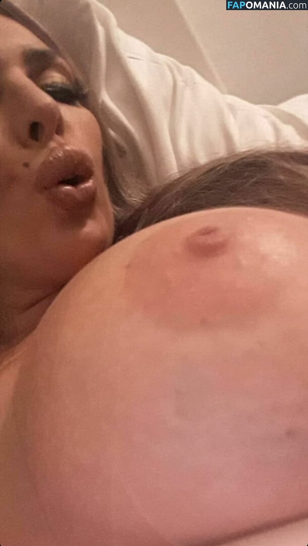 Ava Karabatic Naakt Gelekte foto #8