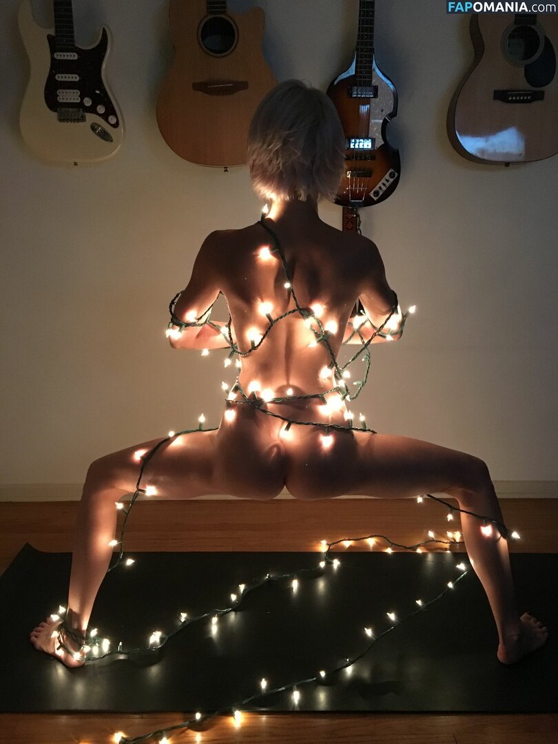 Britni Sheridan Naakt Gelekte foto #45