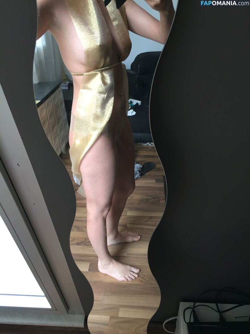 Carina Schwarz Naakt Gelekte foto #62