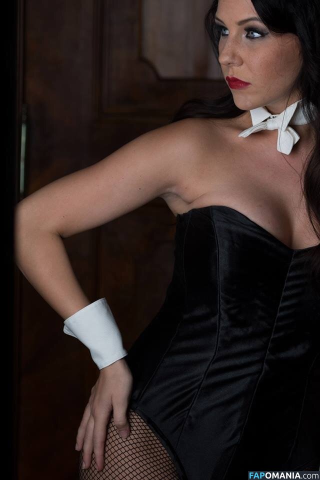 Carina Schwarz Naakt Gelekte foto #159