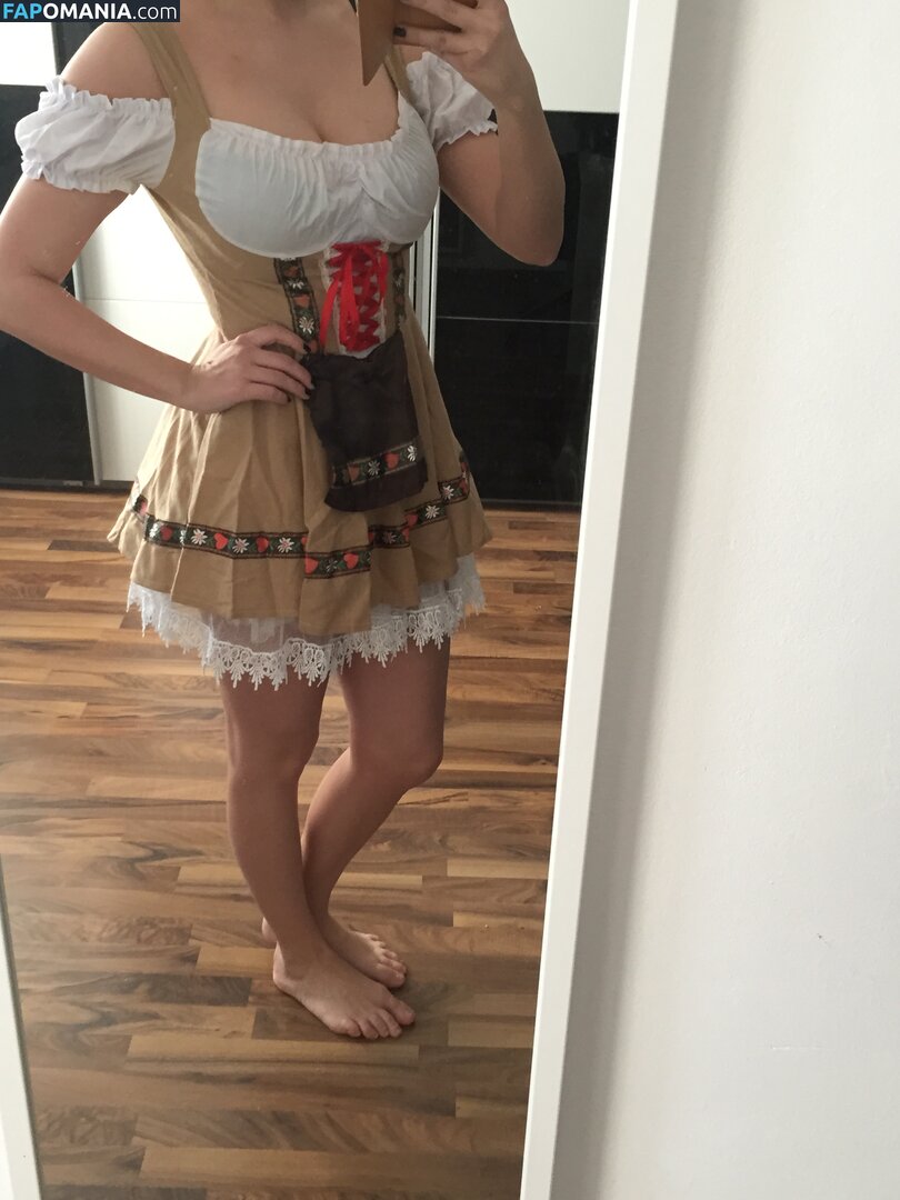 Carina Schwarz Naakt Gelekte foto #165