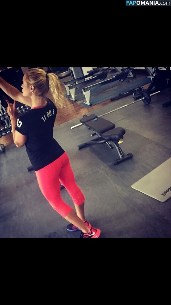 Carly Booth Naakt Gelekte foto #40