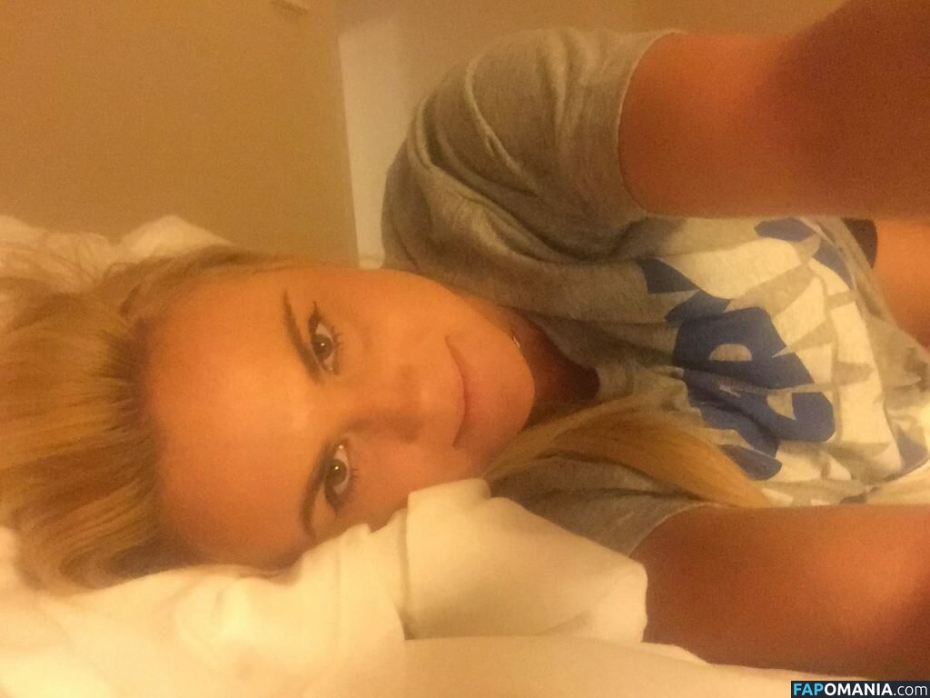 Carly Booth Naakt Gelekte foto #50