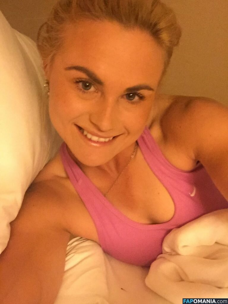 Carly Booth Naakt Gelekte foto #59