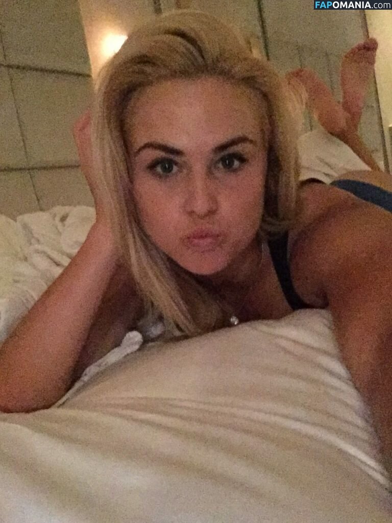 Carly Booth Naakt Gelekte foto #87