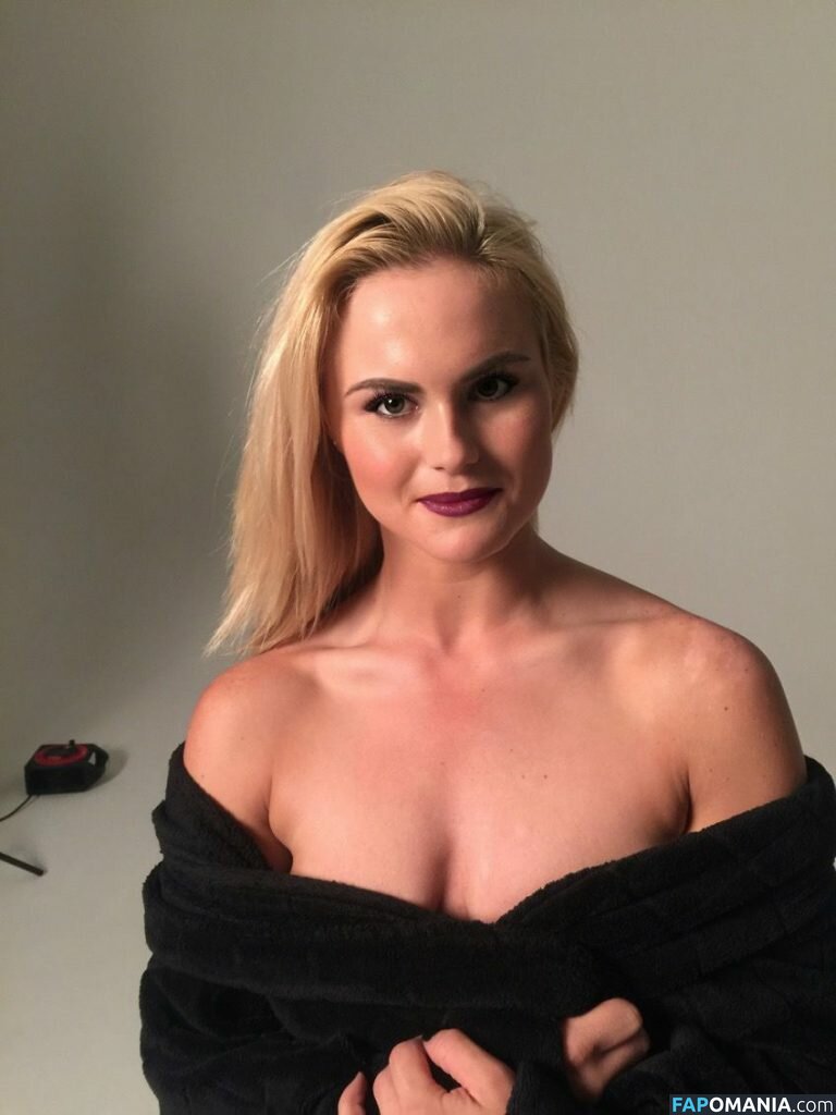 Carly Booth Naakt Gelekte foto #95