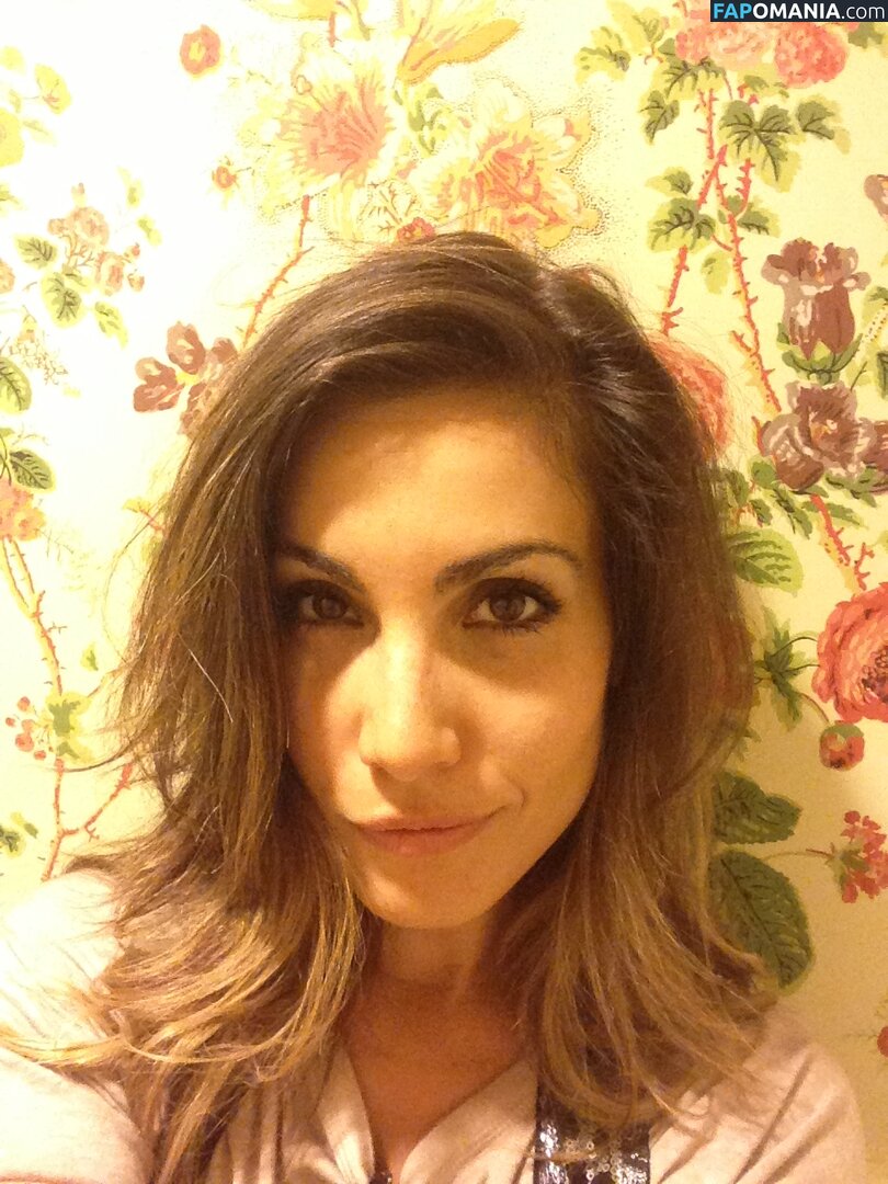 Carly Pope Naakt Gelekte foto #21