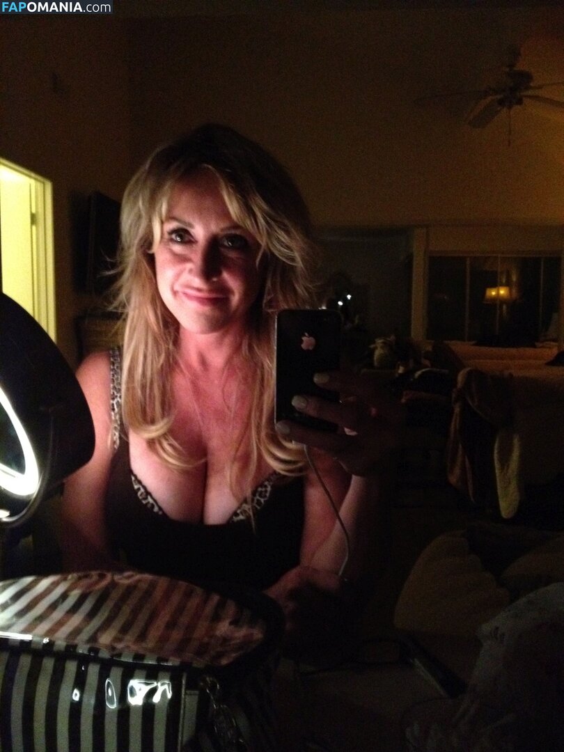 Carrie Michalka Naakt Gelekte foto #22