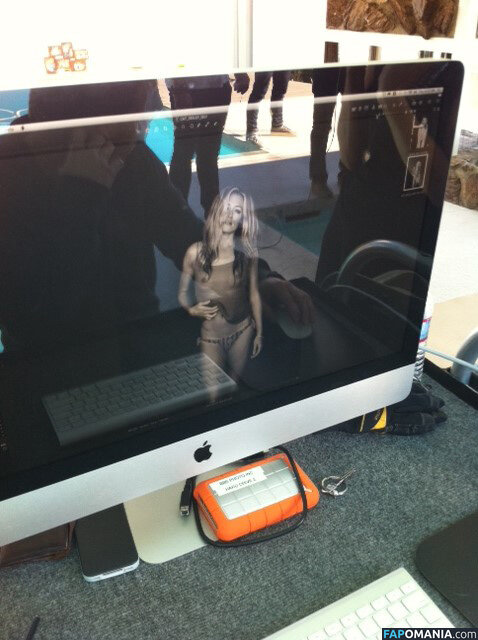 Cat Deeley Naakt Gelekte foto #7