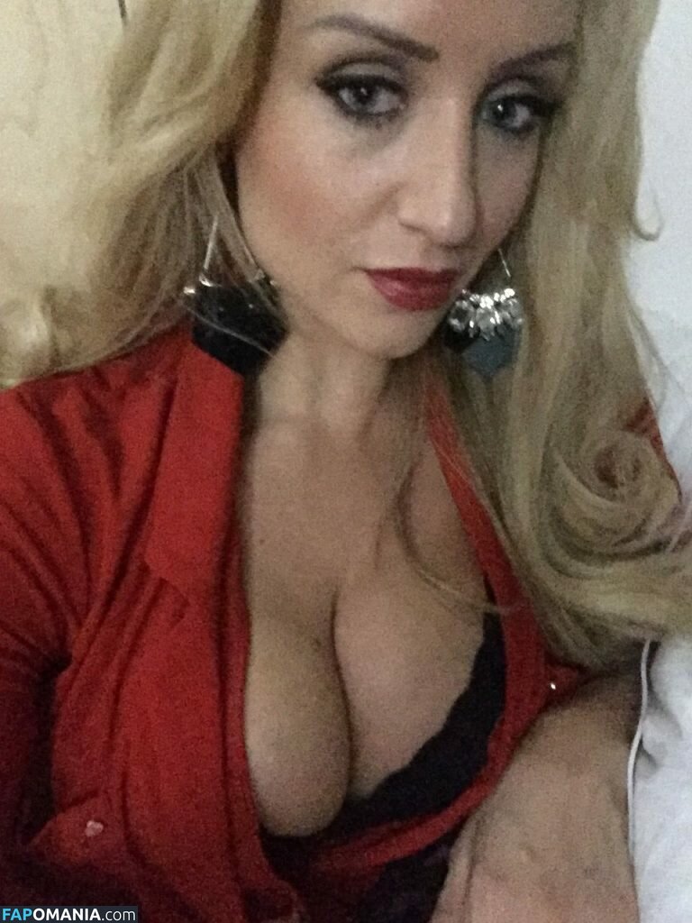 Catherine Tyldesley Naakt Gelekte foto #21