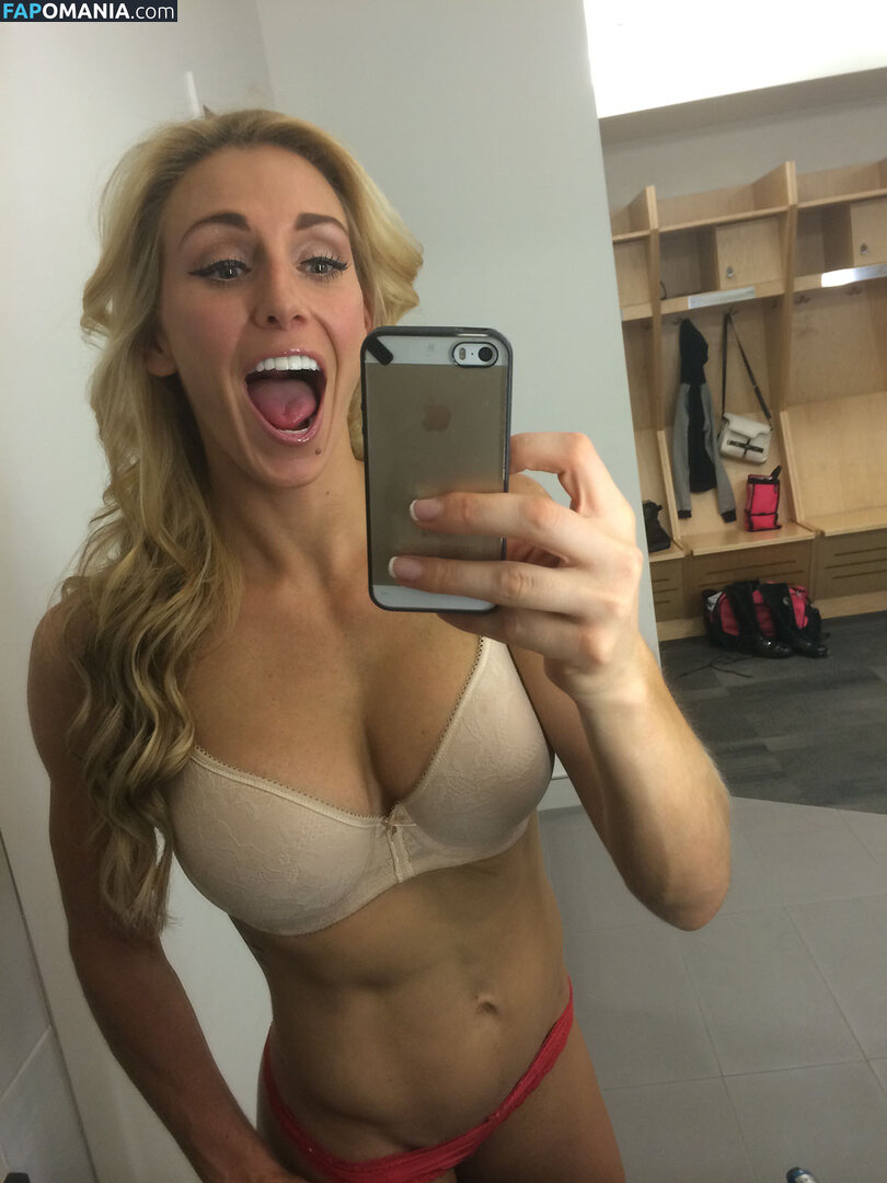 Charlotte Flair Naakt Gelekte foto #11