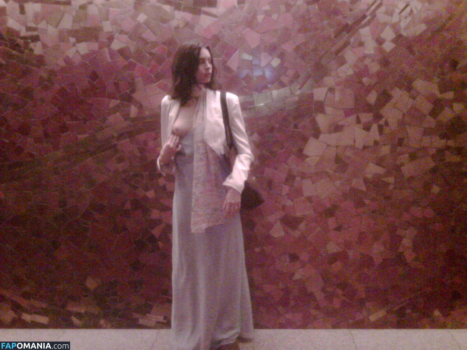 Charlotte Kemp Muhl Naakt Gelekte foto #4