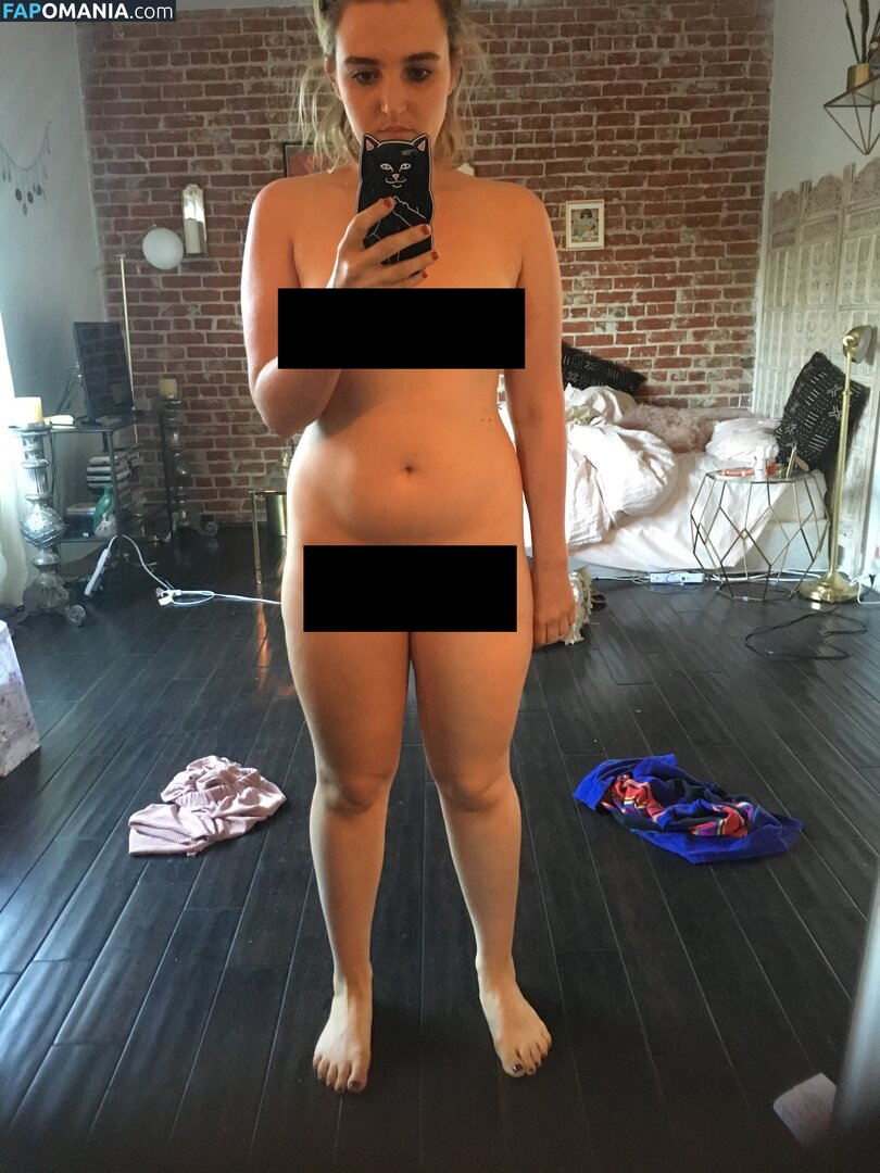 Chloe Fineman Naakt Gelekte foto #3