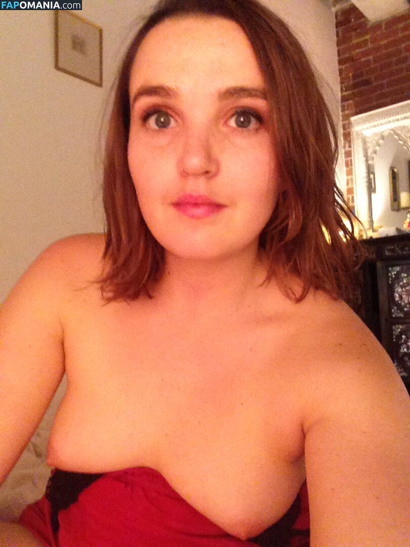 Chloe Fineman Naakt Gelekte foto #6