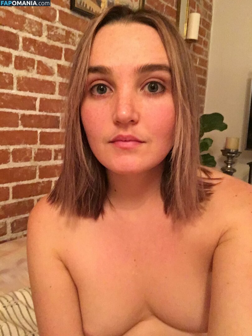 Chloe Fineman Naakt Gelekte foto #17