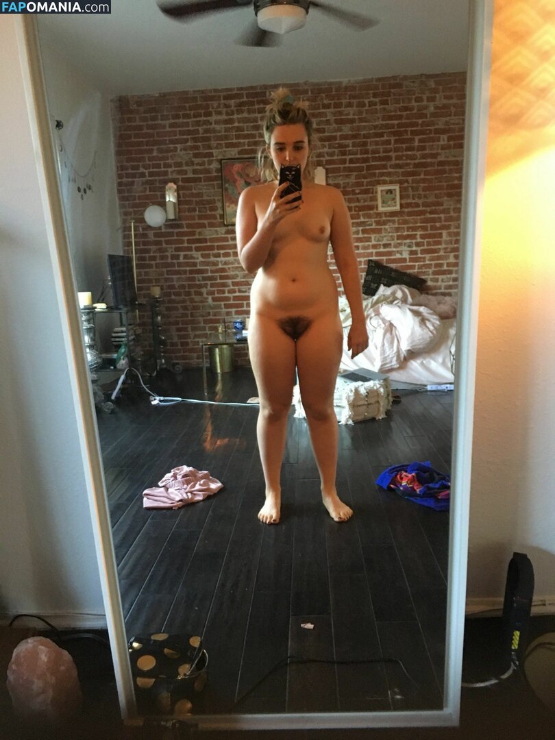 Chloe Fineman Naakt Gelekte foto #29