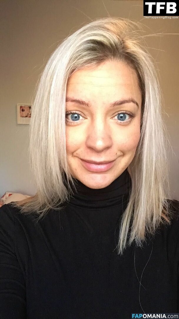 Claire Hutchings Naakt Gelekte foto #55