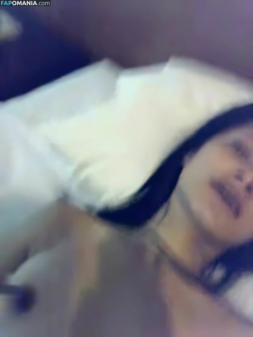 Cut Tari Naakt Gelekte foto #23