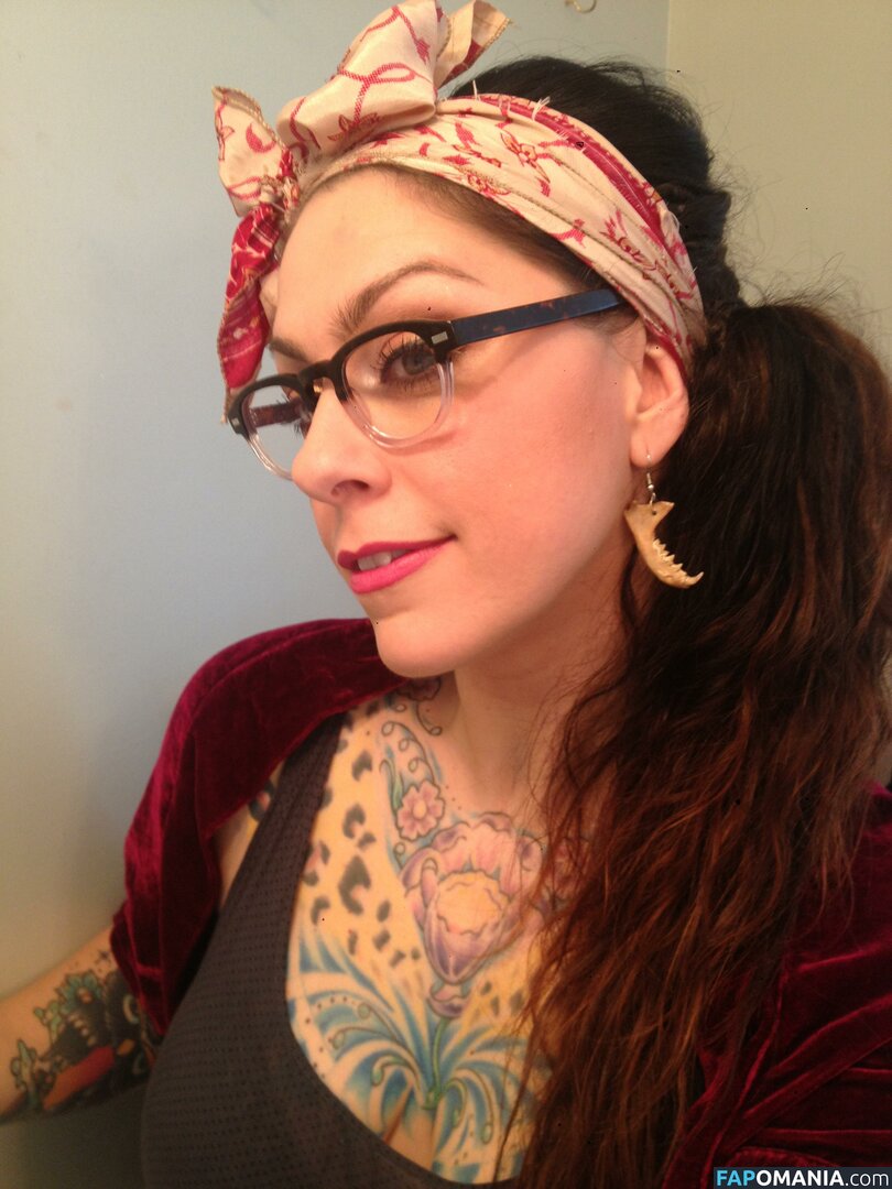 Danielle Colby Naakt Gelekte foto #14