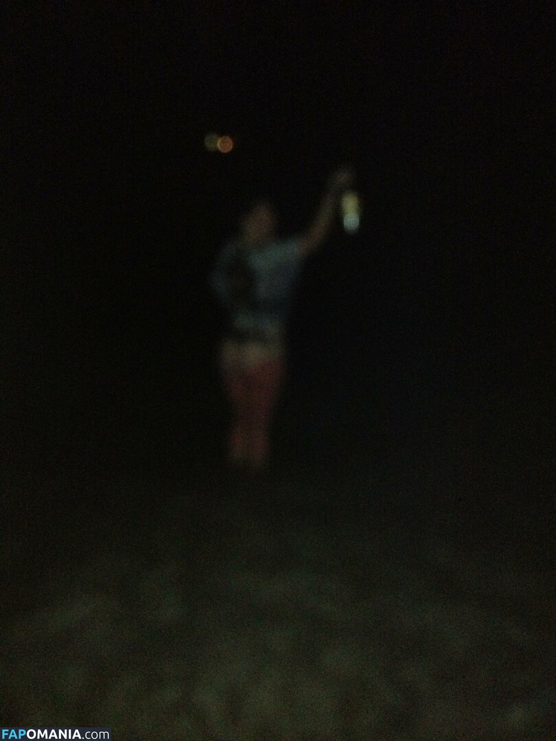 Danielle Colby Naakt Gelekte foto #18